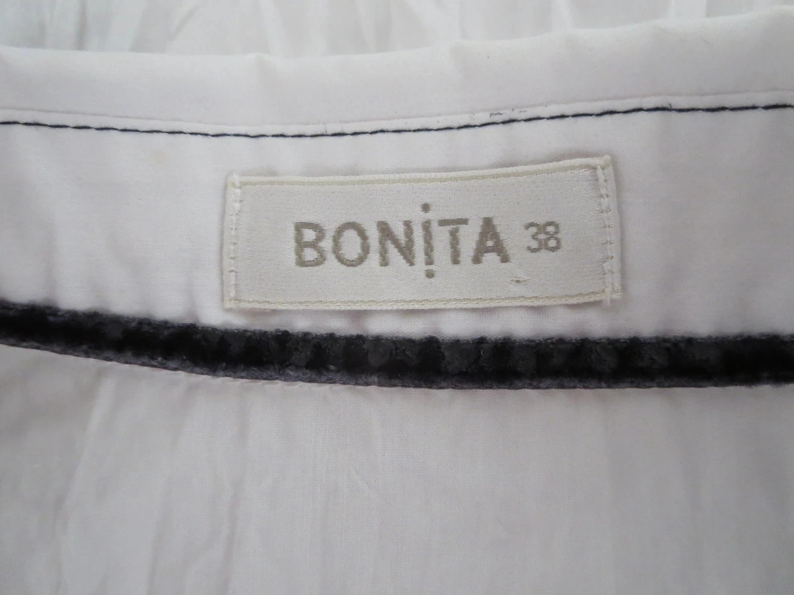 Chemisier blanc Bonita brodé – Taille 38 – Proche du neuf – photo 4